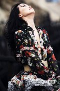 阔太王艳新照曝光 清新资质尽显优雅气质