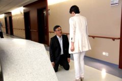 《同在屋檐下》开播 贾静雯演受气儿媳心得多