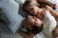 女人房事得不到满足 该如何向男人开口